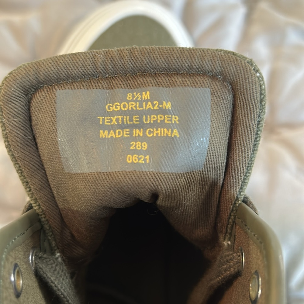 3 for 30$ Guess Olive Canvas High-Top Sneakers - Picture 5 of 5